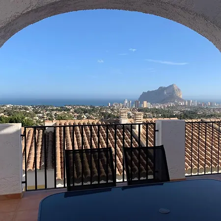 Imperial Park - Mit Panoramablick Und Schoener Terrasse Κάλπε