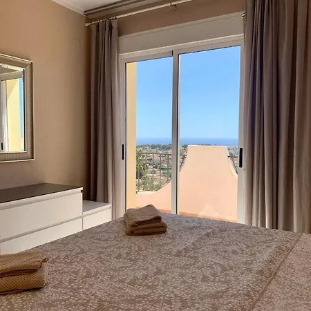Imperial Park - Mit Panoramablick Und Schoener Terrasse Apartment *